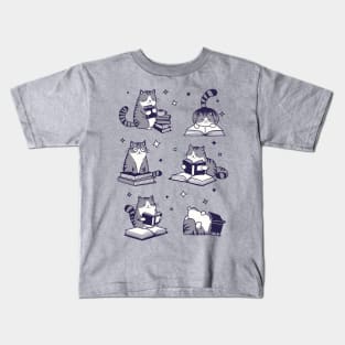 Cats reading books Kids T-Shirt